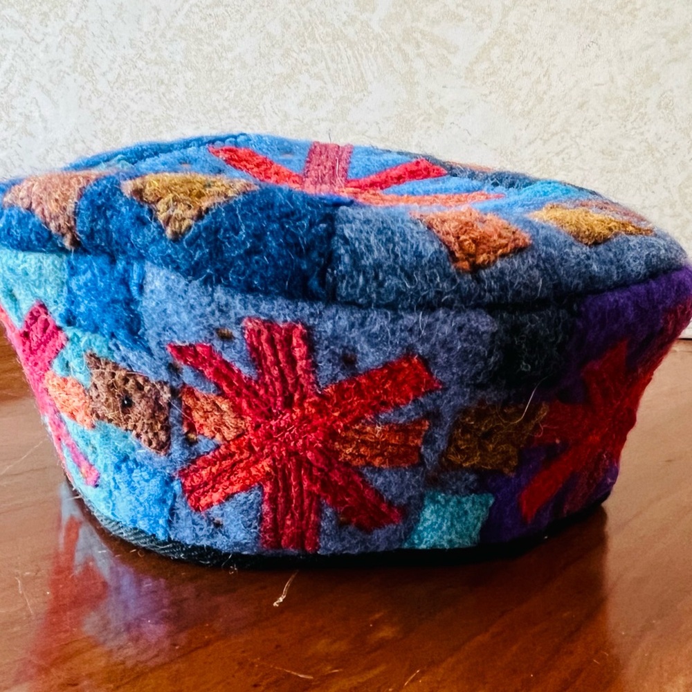 Teresa Searle colorful Appliqué Wool Toque Vintage Hat/ Medium/England Handmade - Picture 8 of 12
